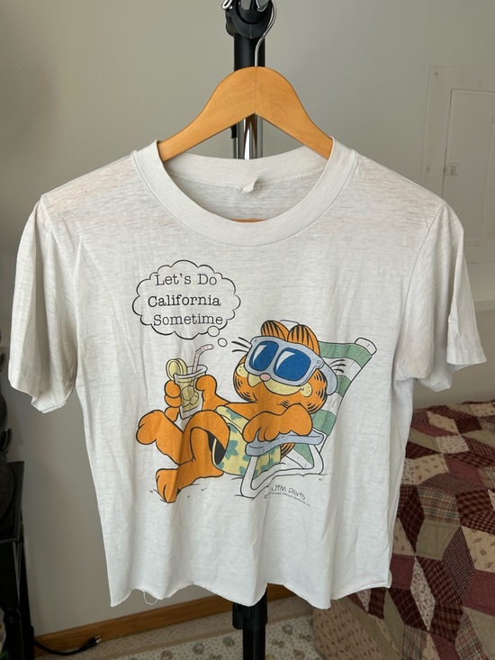 Vintage Tops - Vintage 1978 Garfield T-Shirt